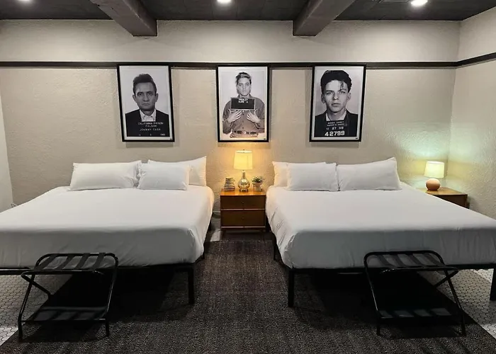 The Signature Room With 2 King Beds